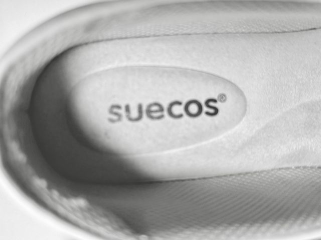 Zapatos Suecos Health+Tech, cómodos, blancos