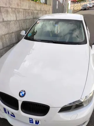 BMW 320i 2010