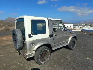 Suzuki Samurai 2001