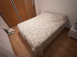 Cama Matrimonio Beige y Blanca