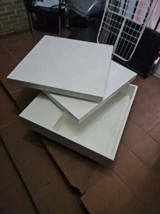 Mesa de centro blanca de madera
