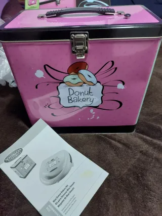 Gofrera Mini Donuts Nostalgia Eléctrics