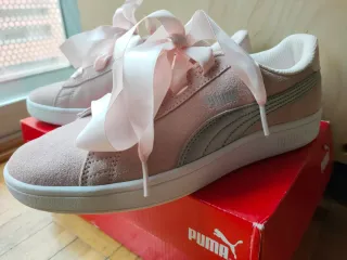Zapatillas Puma Rosa con Lazos de Satén