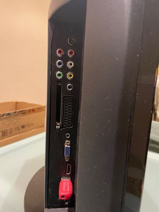 TV LCD DVD BLU:SENS H100.PVR.22P