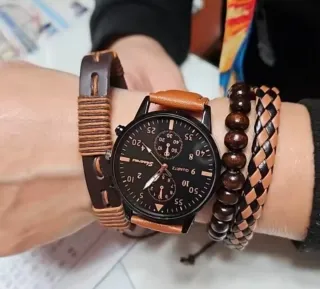 Lote Reloj y 3 Pulseras Cuero Martins