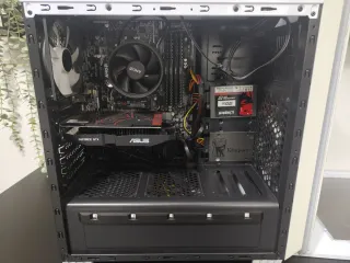 PC Sobremesa Blanco con led