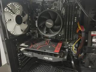 PC Sobremesa Blanco con led