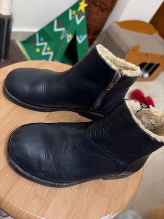 Botitas niña talla 28 forradas