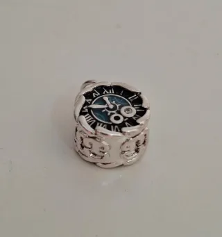 Charm Reloj Brújula Plata y Turquesa