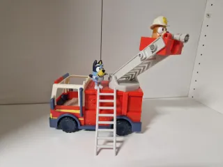 Camión de bomberos Bluey