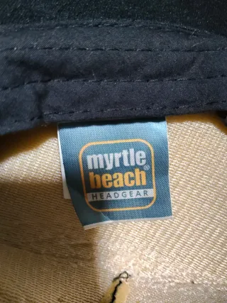 Gorra Batman Negra y Dorada