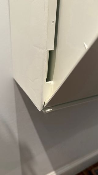 Zapateros blancos con balda de madera