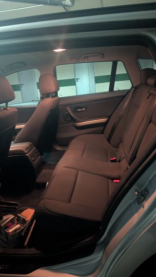 BMW Serie 318D 2012 touring eficient Drive