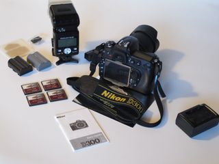 Cámara Nikon D300 + Tamron 28-75 + Accesorios