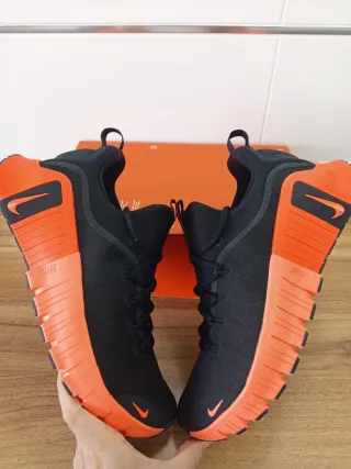 Nike Free Metcon 6 Talla 45 Negro Naranja