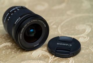 Canon EF-S 10-18mm f/4.5-5.6 IS STM