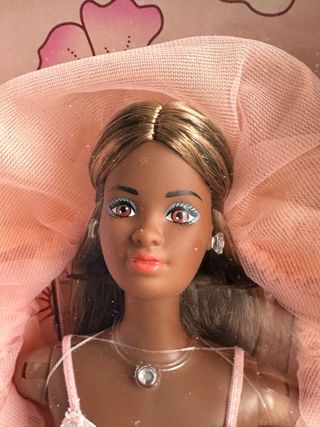 Barbie Peaches 'n Cream Afroamericana Riproduzione