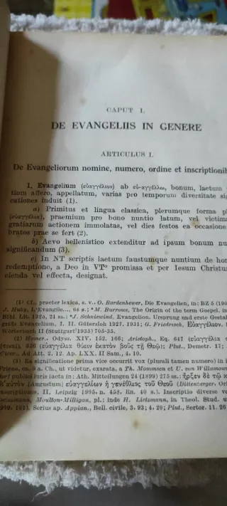 Libro antiguo en latín 1947/1963 para que elijas.