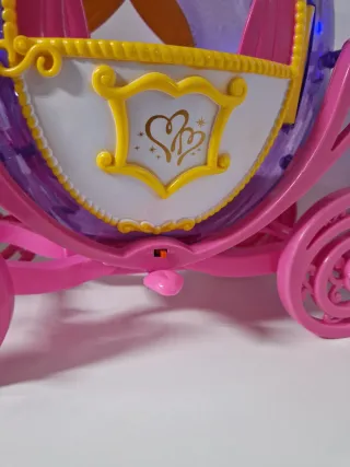 Carruaje Princesas Barbie con Caballo