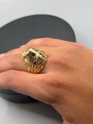 Ref305 Anillo de leon de oro de 18k