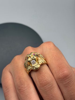 Ref305 Anillo de leon de oro de 18k