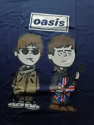 T-shirt Oasis con stampa stile Peanuts
