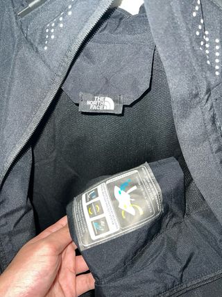 Cortavientos The North Face Negro