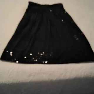 Falda negra con lentejuelas
