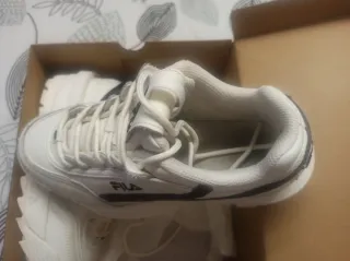 Deportivas Fila Niña Talla 38.5