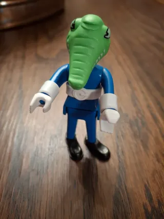 Figuras Zooland y Airgam Boy