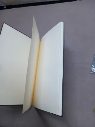 Quaderno interattivo con diamanti da incollare