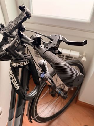 Bicicleta Cloot Adventure 7.2 Disc Negra