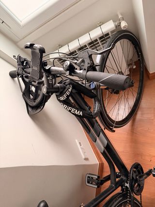 Bicicleta Cloot Adventure 7.2 Disc Negra