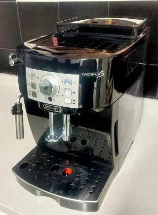 Cafetera Delonghi Magnifica S