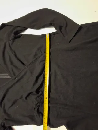 Vestido negro manga larga