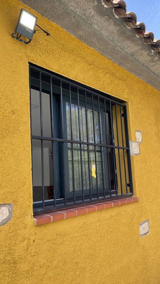 Rejas de seguridad a medida – Fabricación e instal