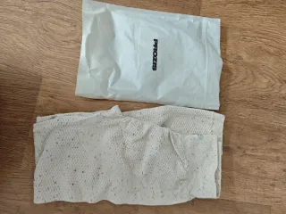 Leggings Prozis blancos con detalles