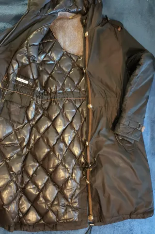 Parka Massimo Dutti con capucha