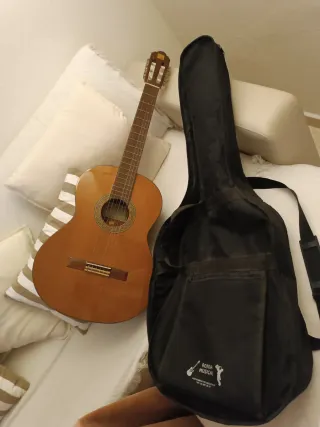 Guitarra Clásica Marrón