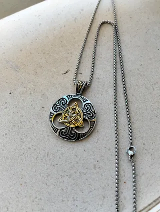 Colgante Nudo Celta Vikingo