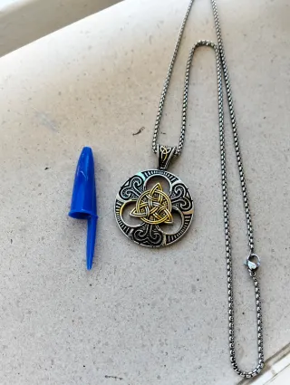 Colgante Nudo Celta Vikingo