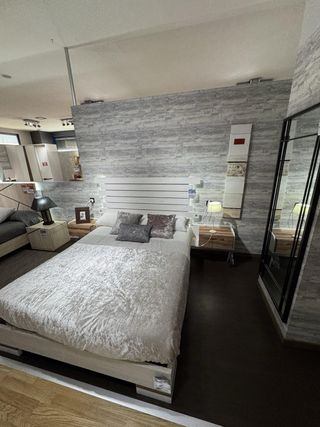 Cama 180x200 + Cabecero + 2 Mesitas