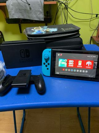 Consola Nintendo Switch HAC-001(01) Azul y Rojo