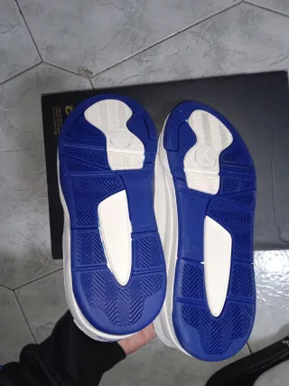 Scarpe Jordan Flight Court colore panna/Blu