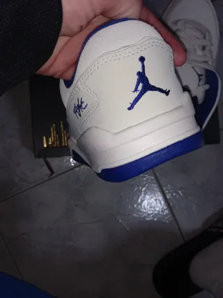 Scarpe Jordan Flight Court colore panna/Blu