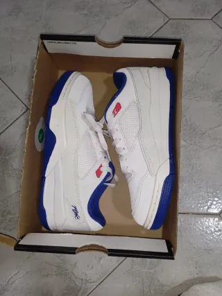 Scarpe Jordan Flight Court colore panna/Blu