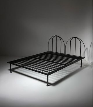 Letto matrimoniale design metallo