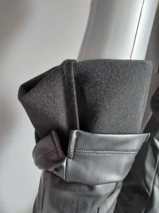 Pantalón polipiel campana talla 42/44