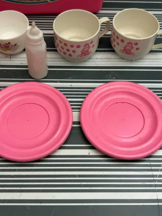 Cesta picnic juguete con accesorios vintage