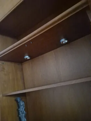 Mueble de comedor de madera